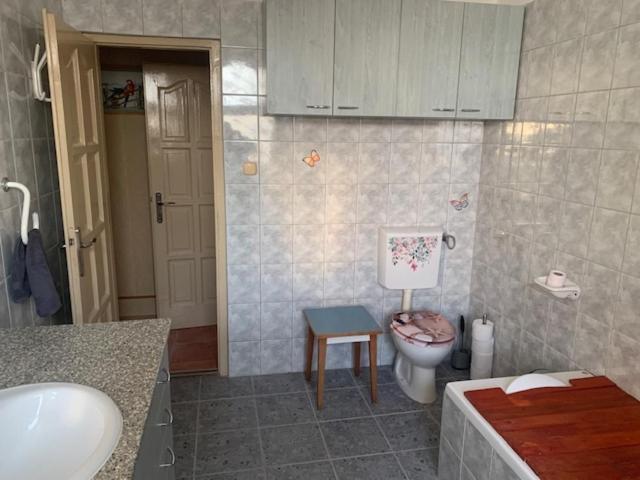Erd - Csendes, Kenyelmes Csaladi Haz Apartment ภายนอก รูปภาพ